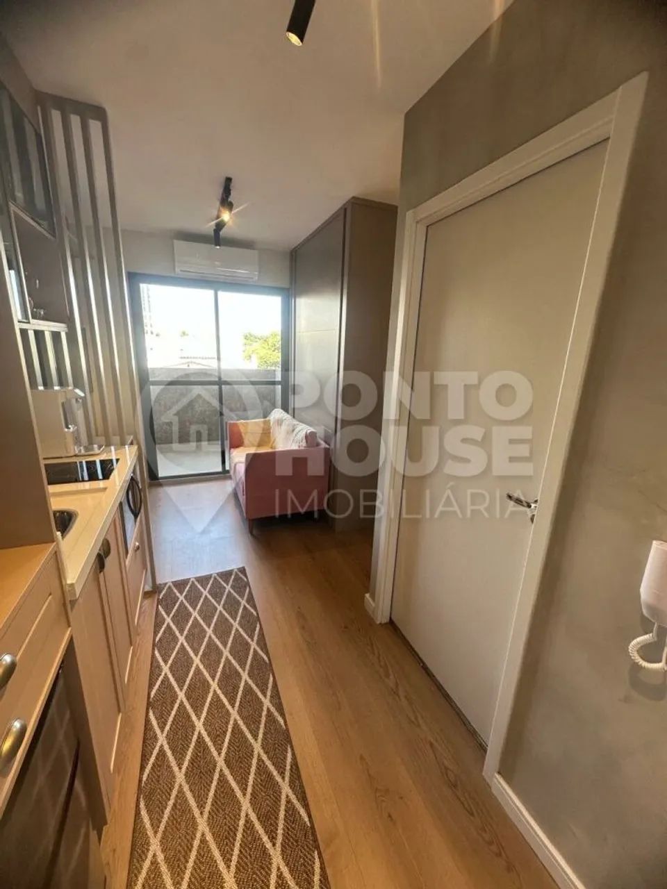 Studio mobiliado à venda e locação em Moema, 30m² com sacada - Foto 4