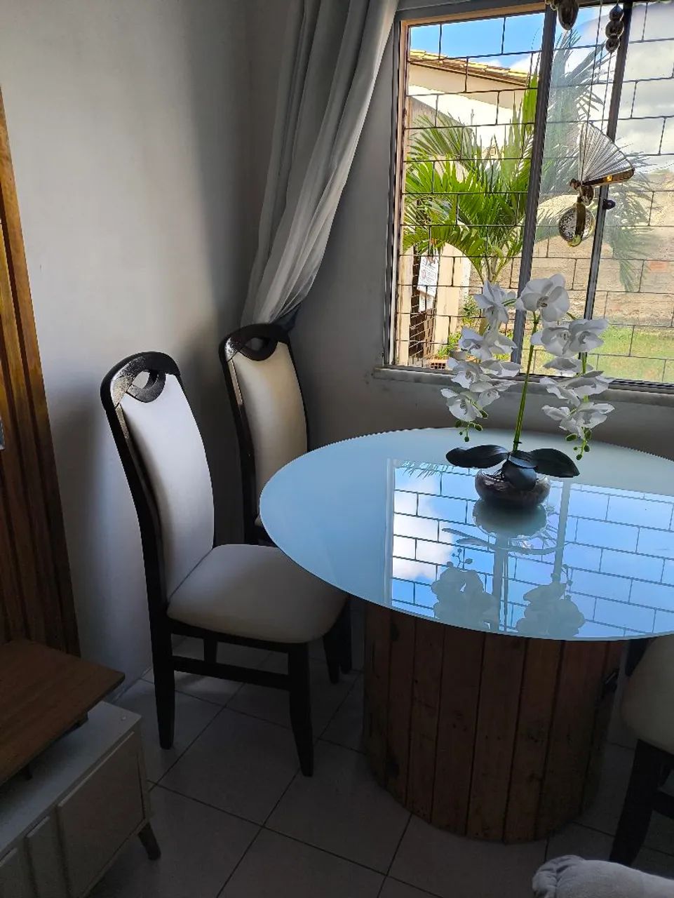 4 cadeira de madeira Massaranduba  - Foto 2