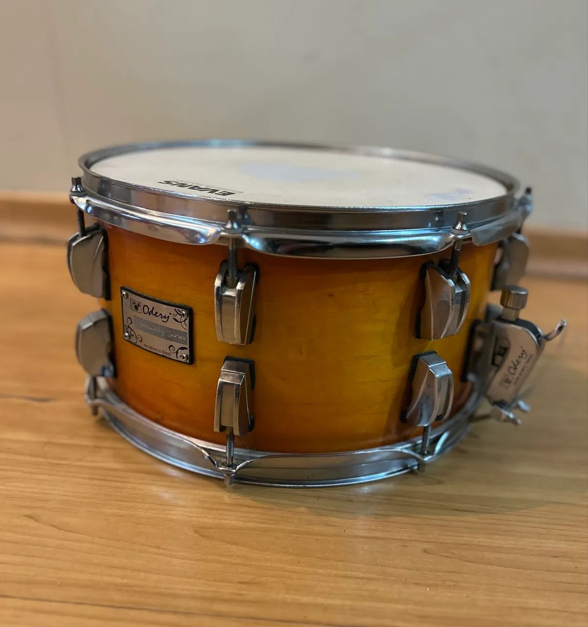 Caixa Odery Eyedentity 13x7 