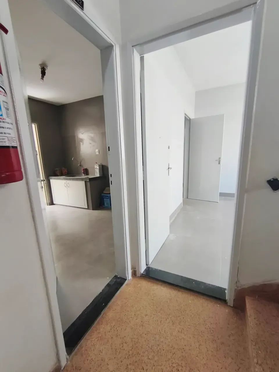 Apartamento 2 quartos Próximo a Praça Universitária e Praça Cívica - Foto 3