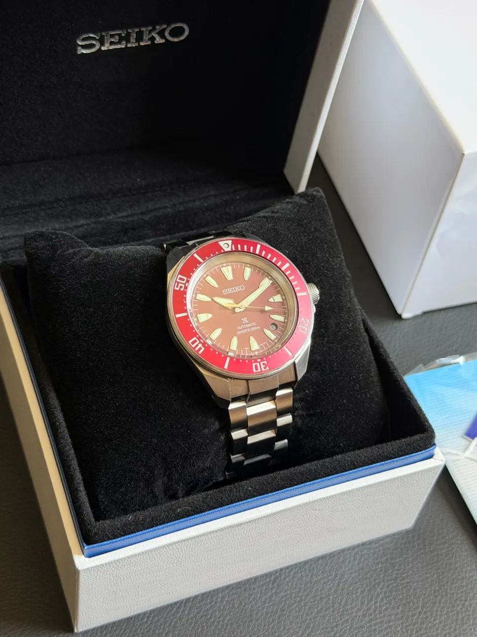 Seiko Prospex Samurai ?Red Samurai? 200m Automático - Foto 2