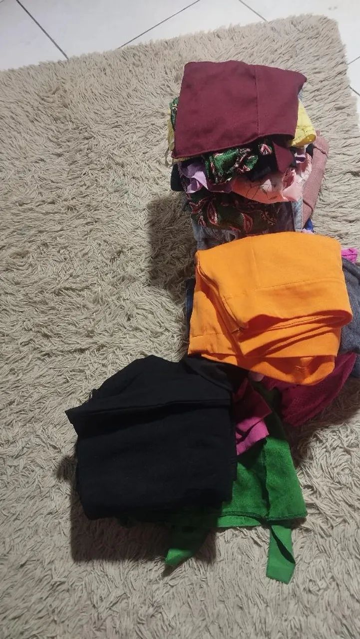 Lote de roupa variadas 