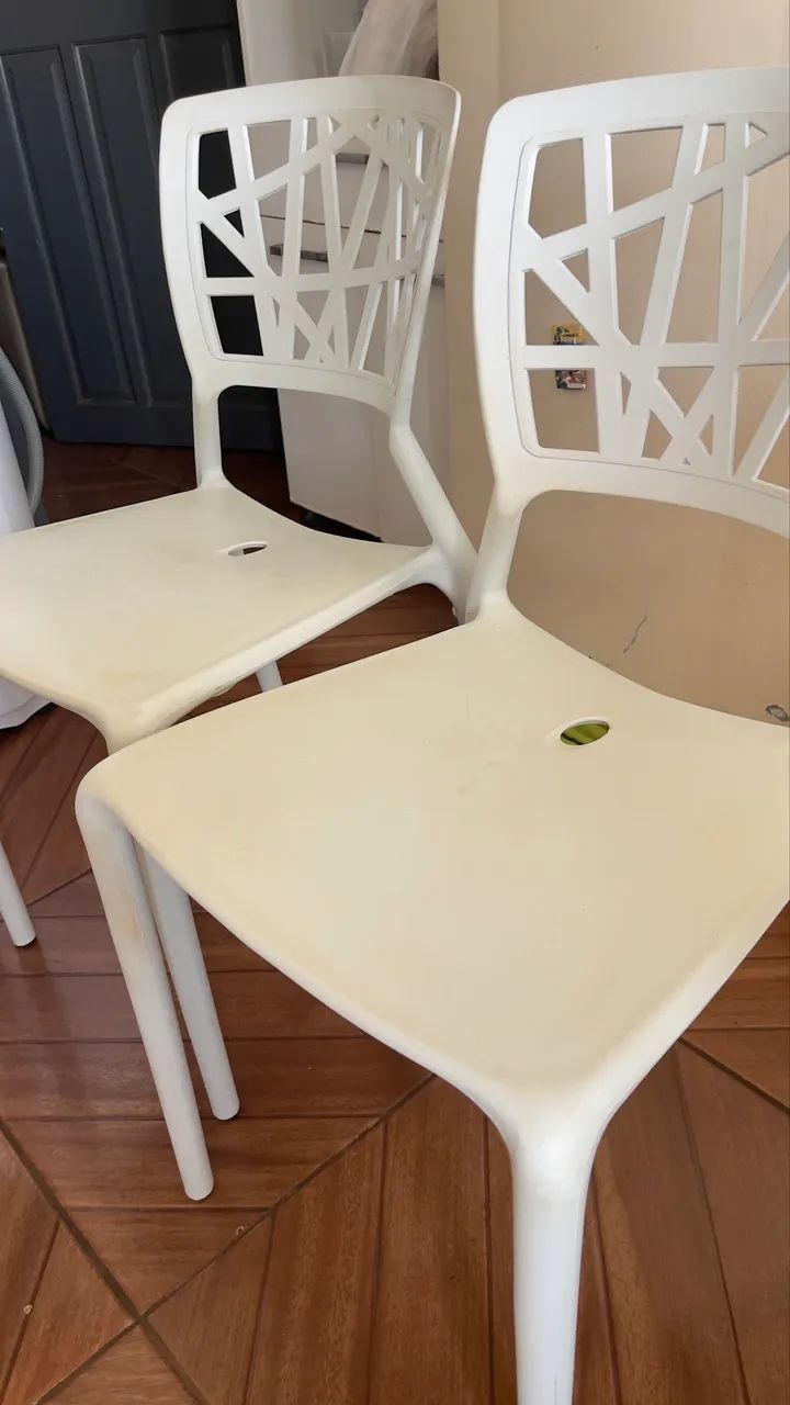 MESA DE VIDRO COM 3 CADEIRAS  - Foto 3
