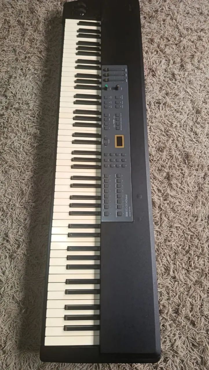 Piano M-Audio prokeys 88 e controlador 