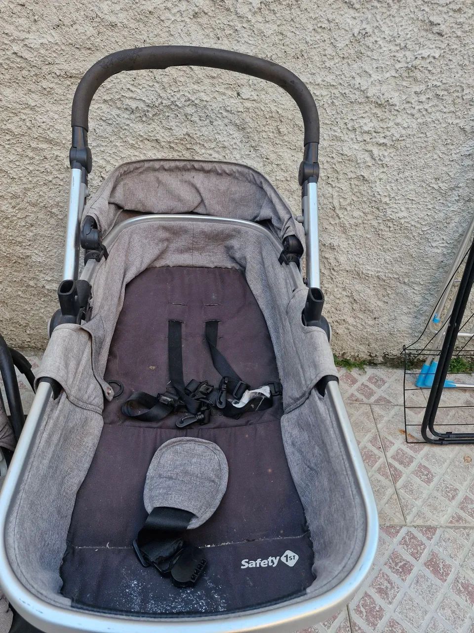 Carrinho de bebe com bebe conforto  - Foto 2