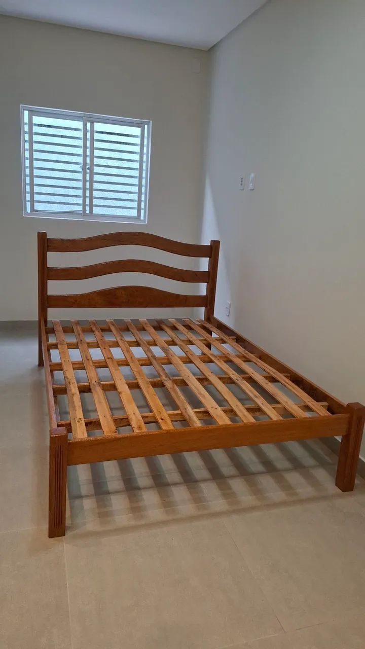 Cama de madeira maciça  - Foto 2
