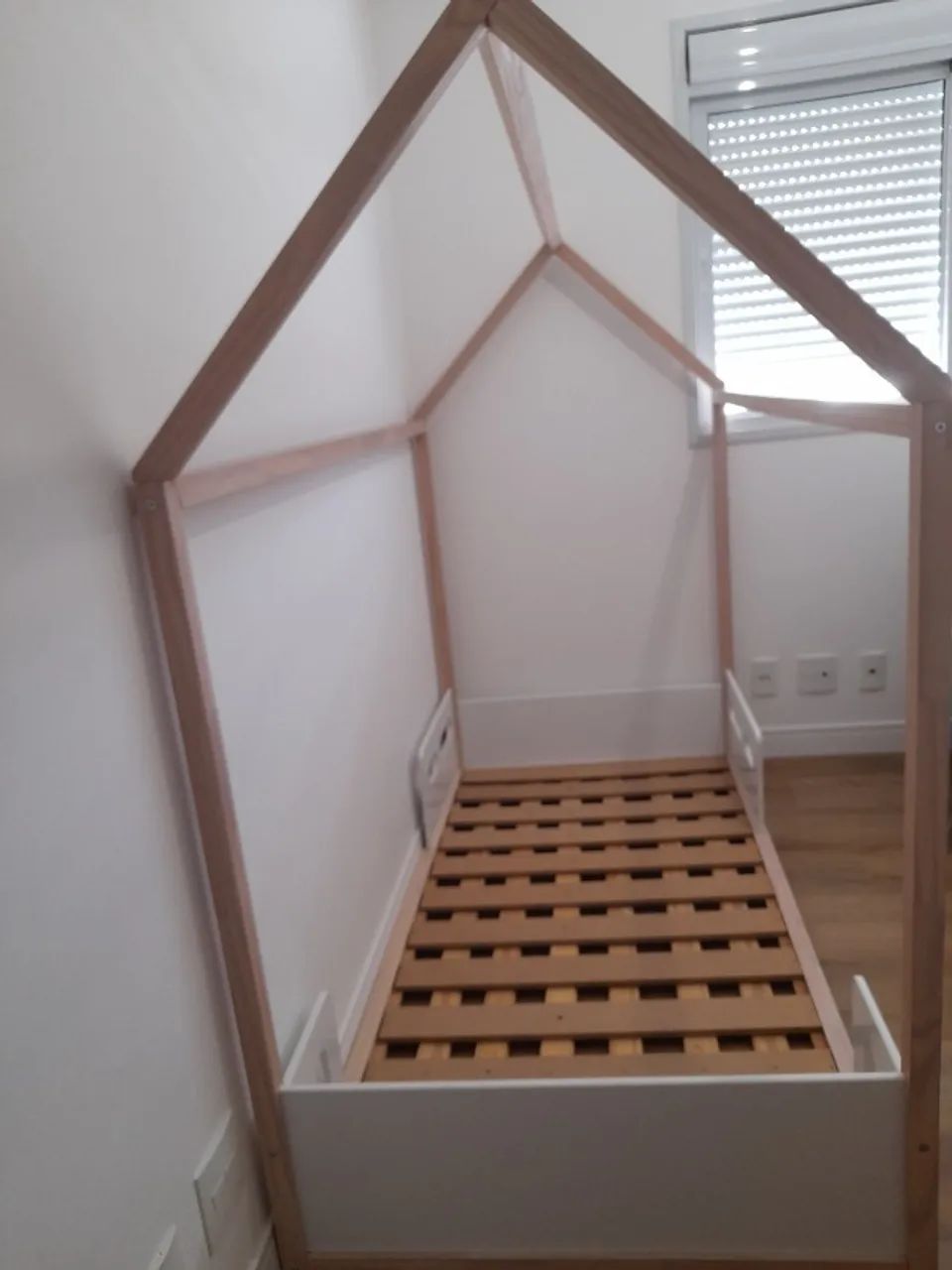 Cama Montessoriana