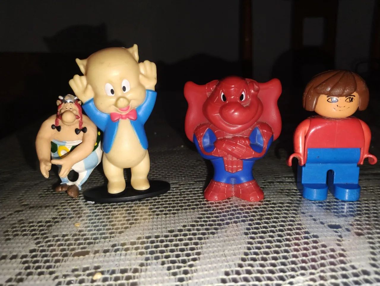 Vendo um lote de bonecos - Foto 3