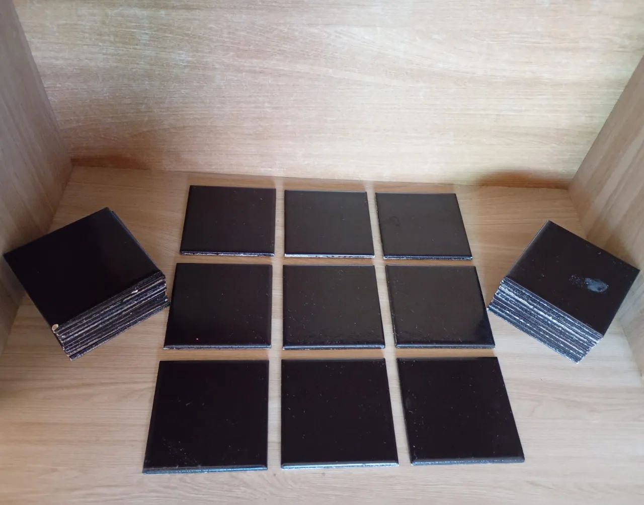 Pastilhas Cerâmicas Pretas 10x10 cm, Lote com 27 Peças 2