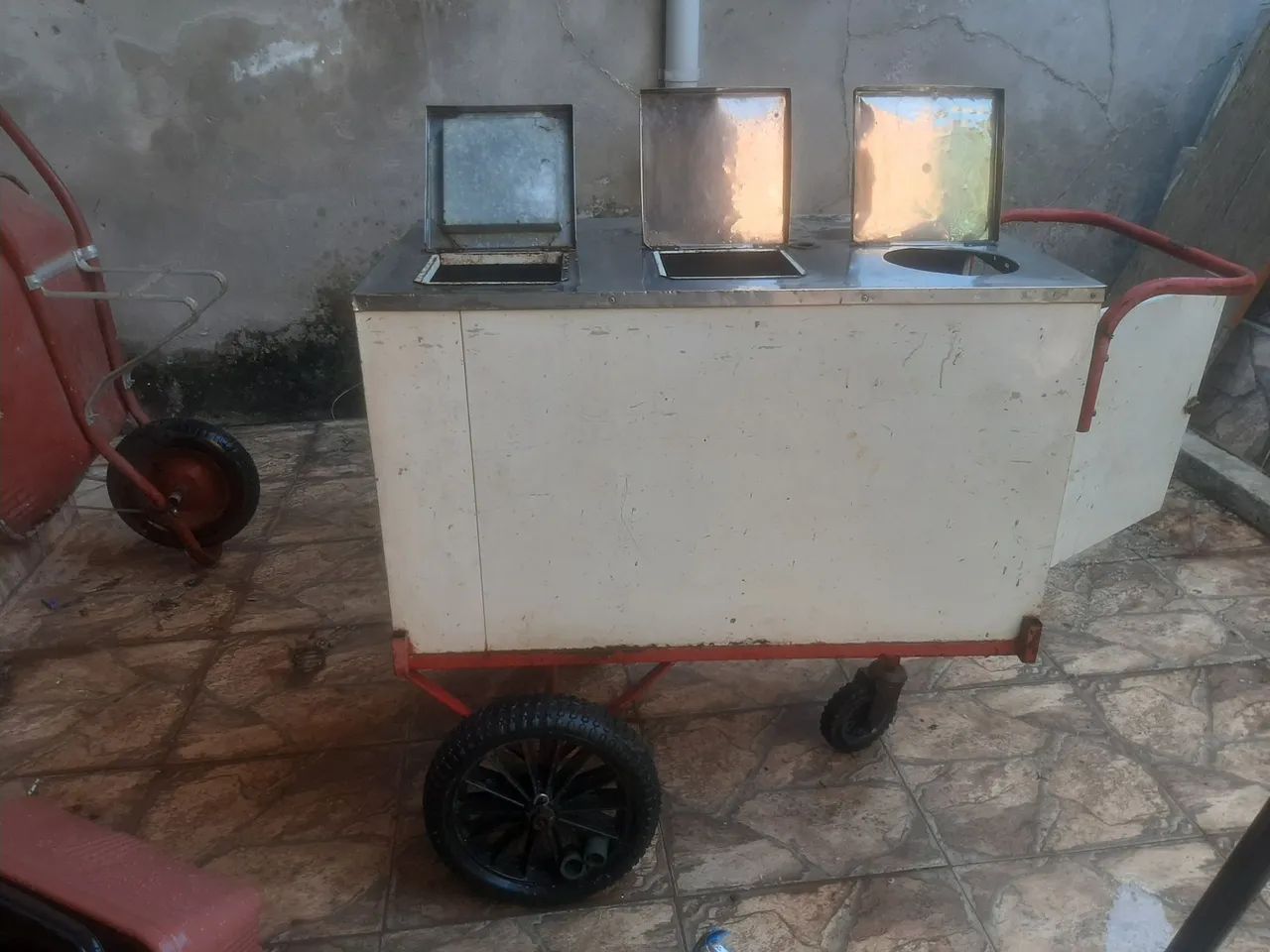 Carrinho de cachorro quente 