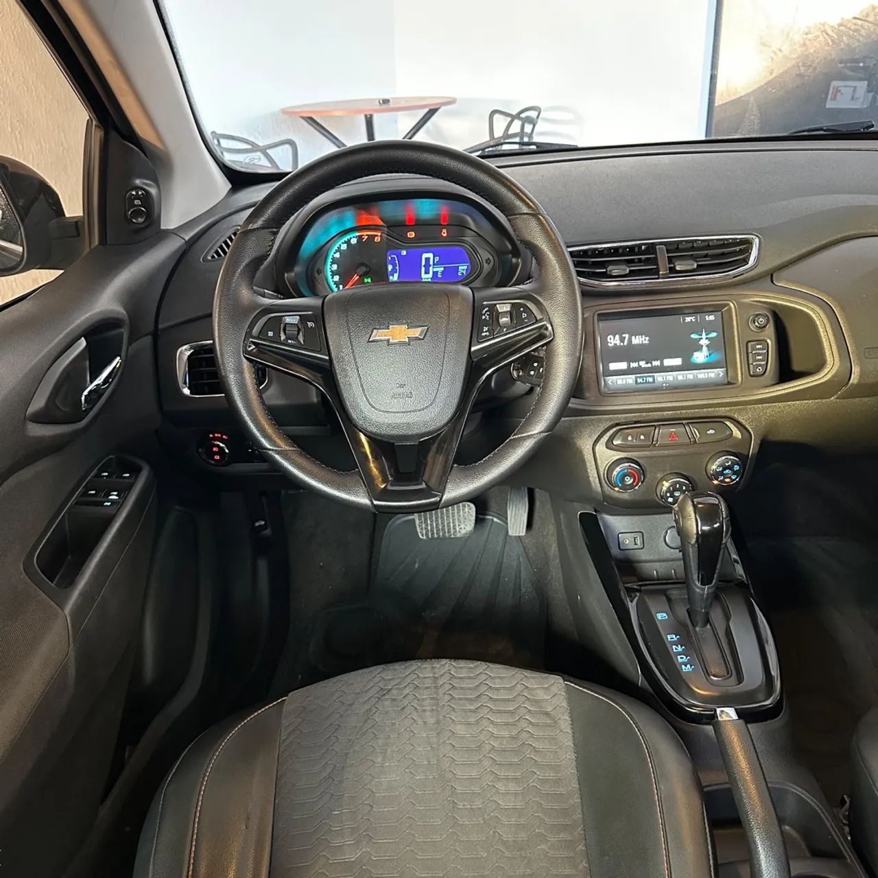 Onix 1.4 LTZ Automático 2017 - Foto 4
