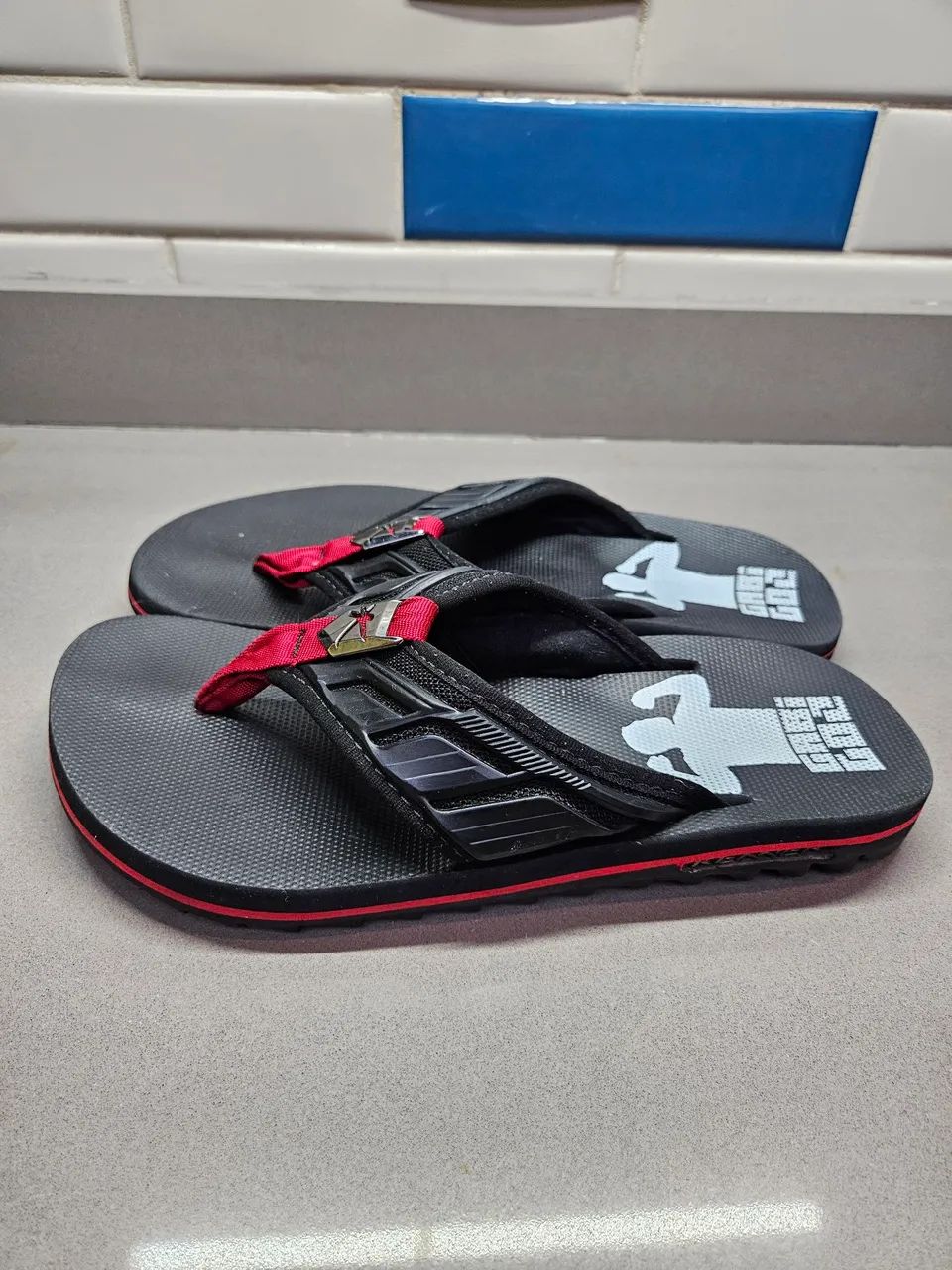 Chinelo kenner Gabgol usado - Foto 5