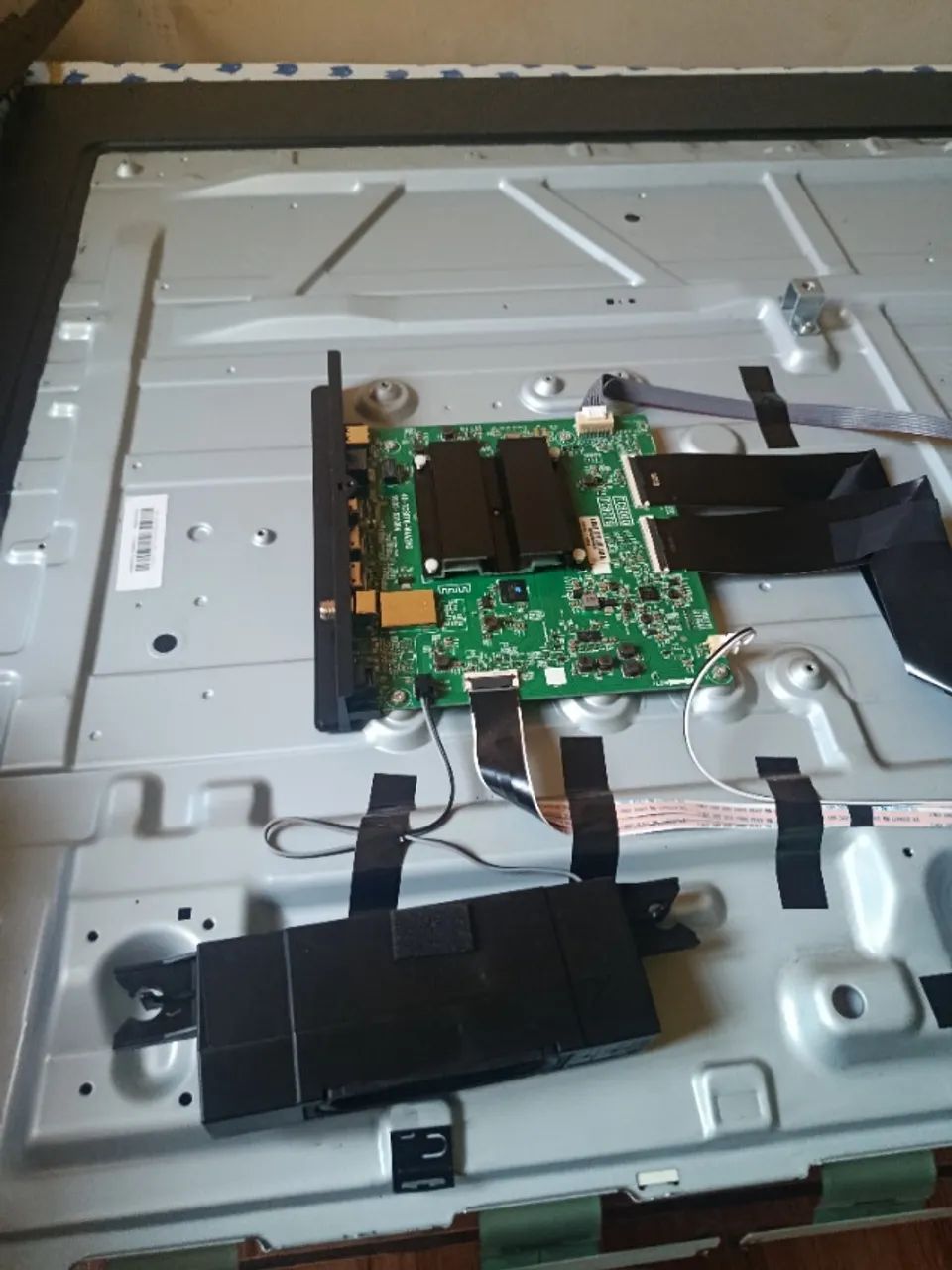 Vendo peças da televisão tcl 52 polegadas - Foto 2