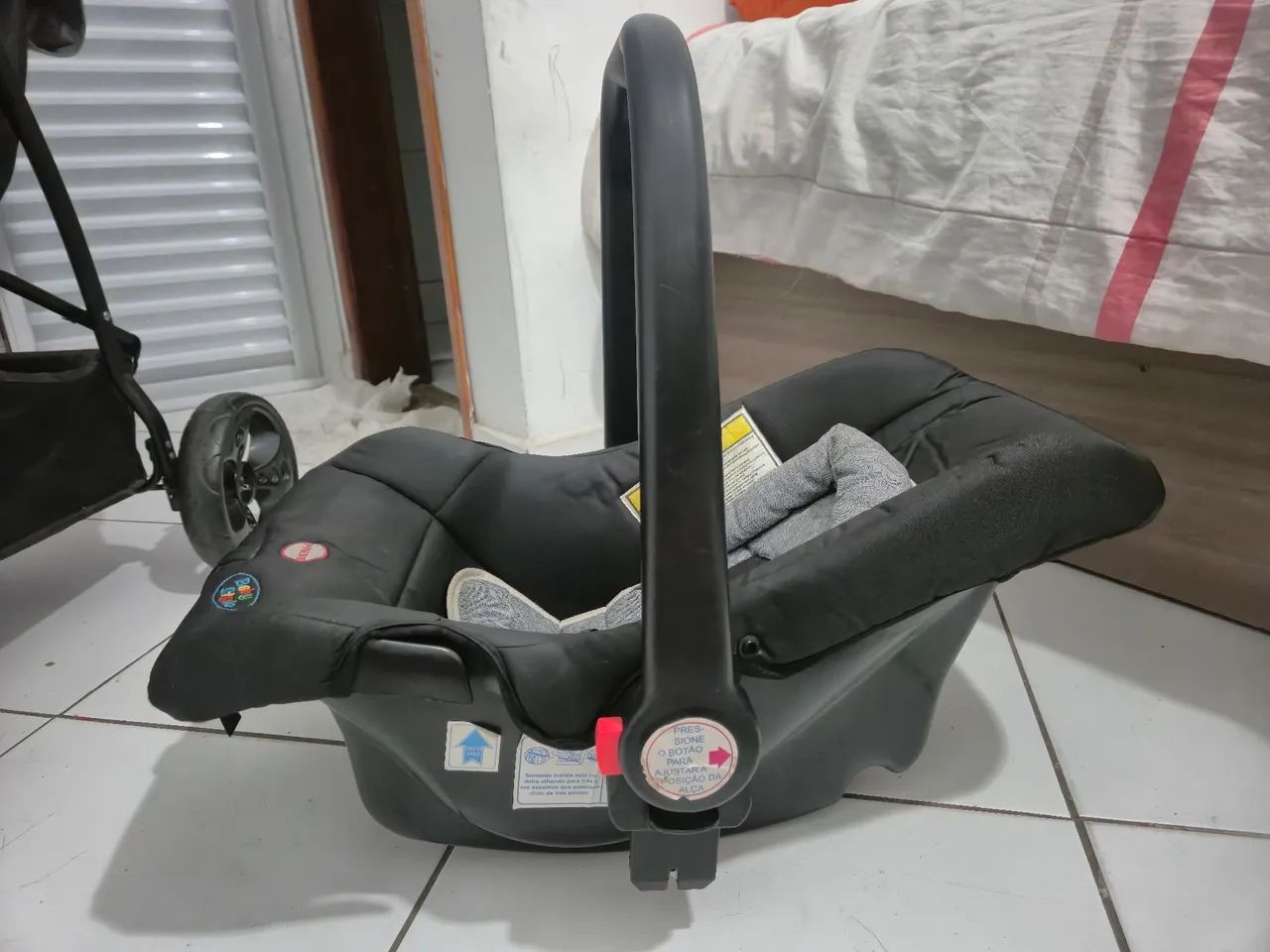 Carrinho de bebê + bebê conforto - Foto 2