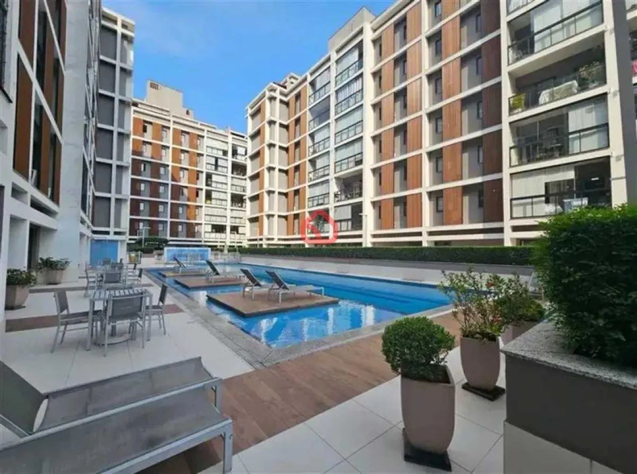Apartamento : Padrão / Residencial / Tanque