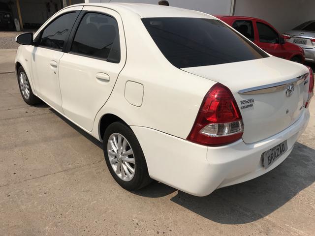 Etios sedan XLS 1.5 flex - Foto 4