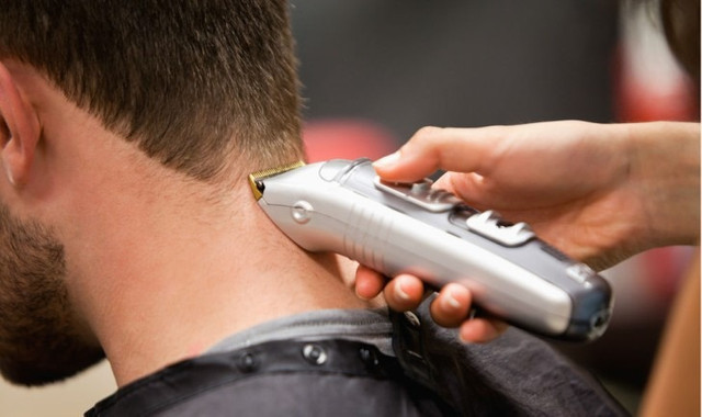 Curso de Corte Masculino ou Barbeiro - Escola Maria Bueno - Foto 3
