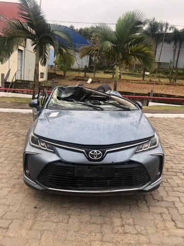 sucata toyota corolla 2021 