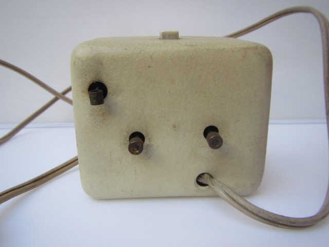 Relogio de mesa Antigo General Eletric - Foto 4