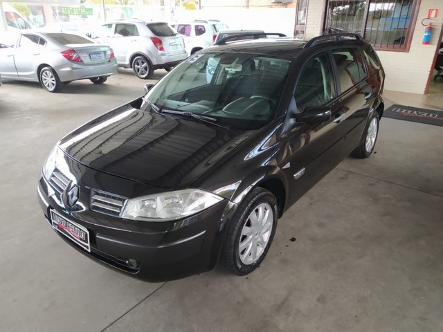 RENAULT GRAND TOUR 1.6 DYNAMIQUE MANUAL 4P