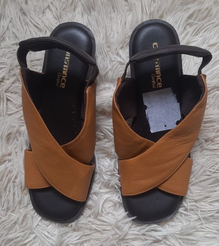 Sandália Comfort Couro Laranja Detalhe Recorte | Constance - Sapatos \u0026  Acessórios
