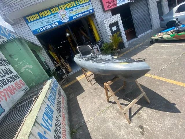 Caiaque Tucunare com acesso a pedal ou motor completo com cadeira e remo avalio trocas - Foto 4