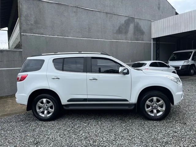 CHEVROLET TRAILBLAZER 2015 Usados e Novos - Fazendinha Portão, PR