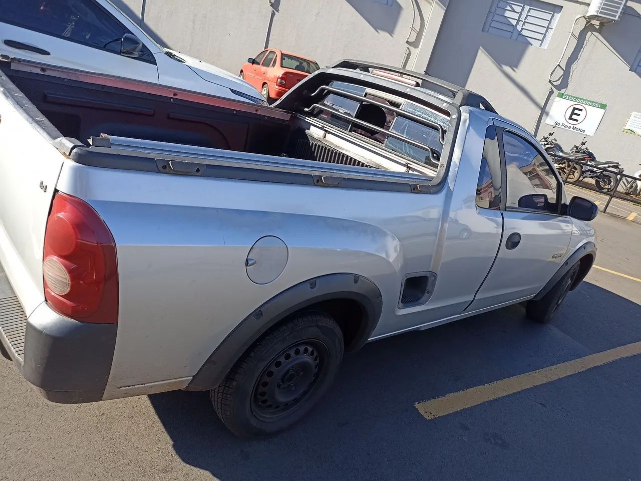 Frete //// fretes \\\\ descarte móveis /// socorro de motos 