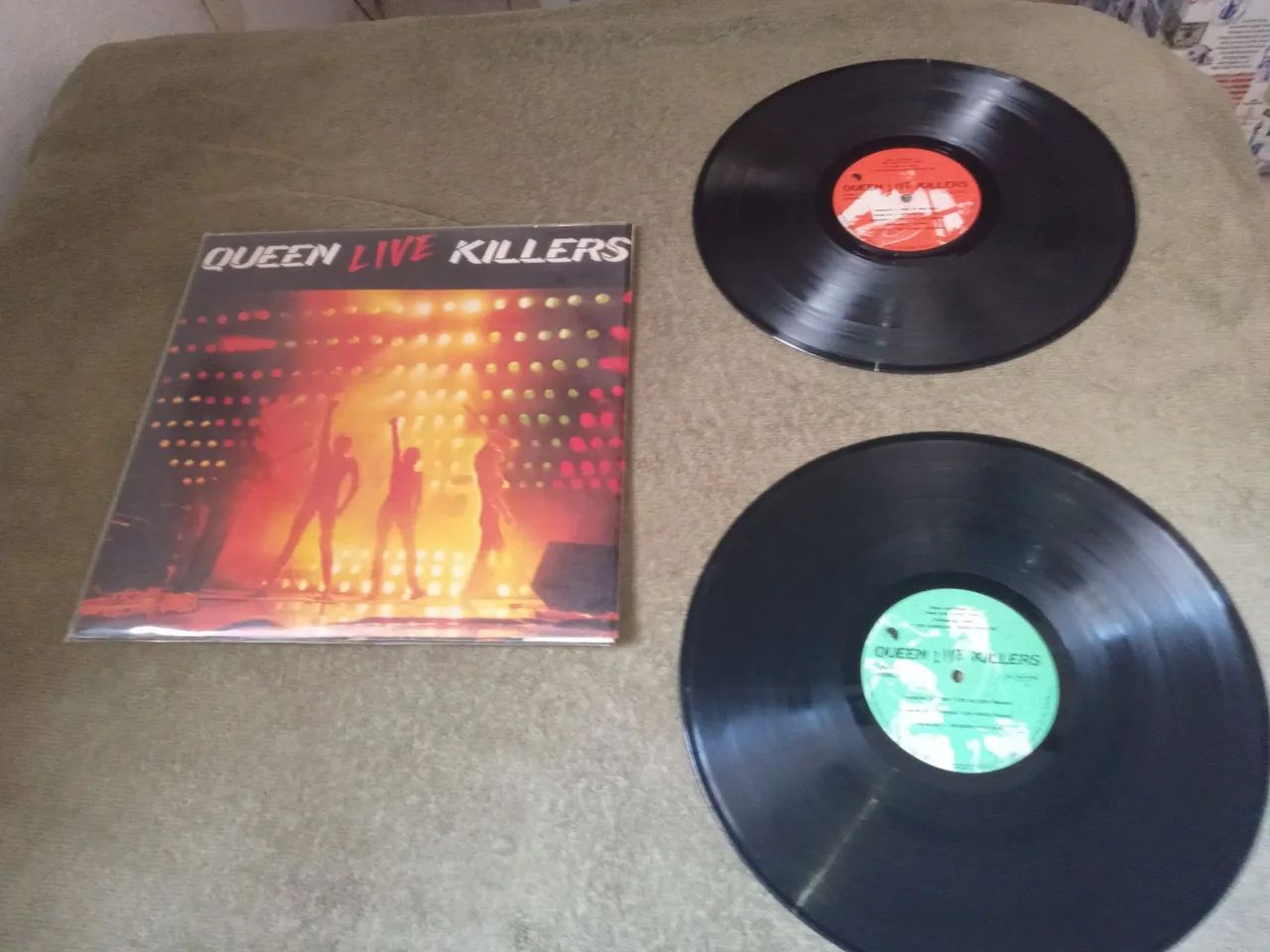 LP Disco Vinil DUPLO QUEEN live KILLERS com ENCARTES 