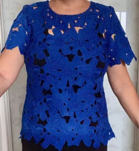 Blusa Renda Flores Veste P/M
