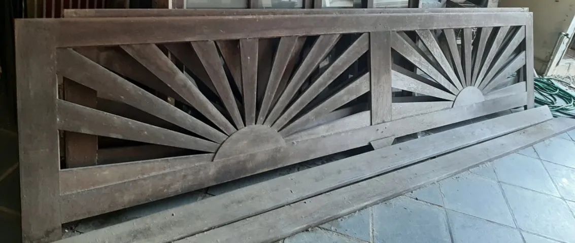 Sacada / Guarda corpo de madeira - Foto 3