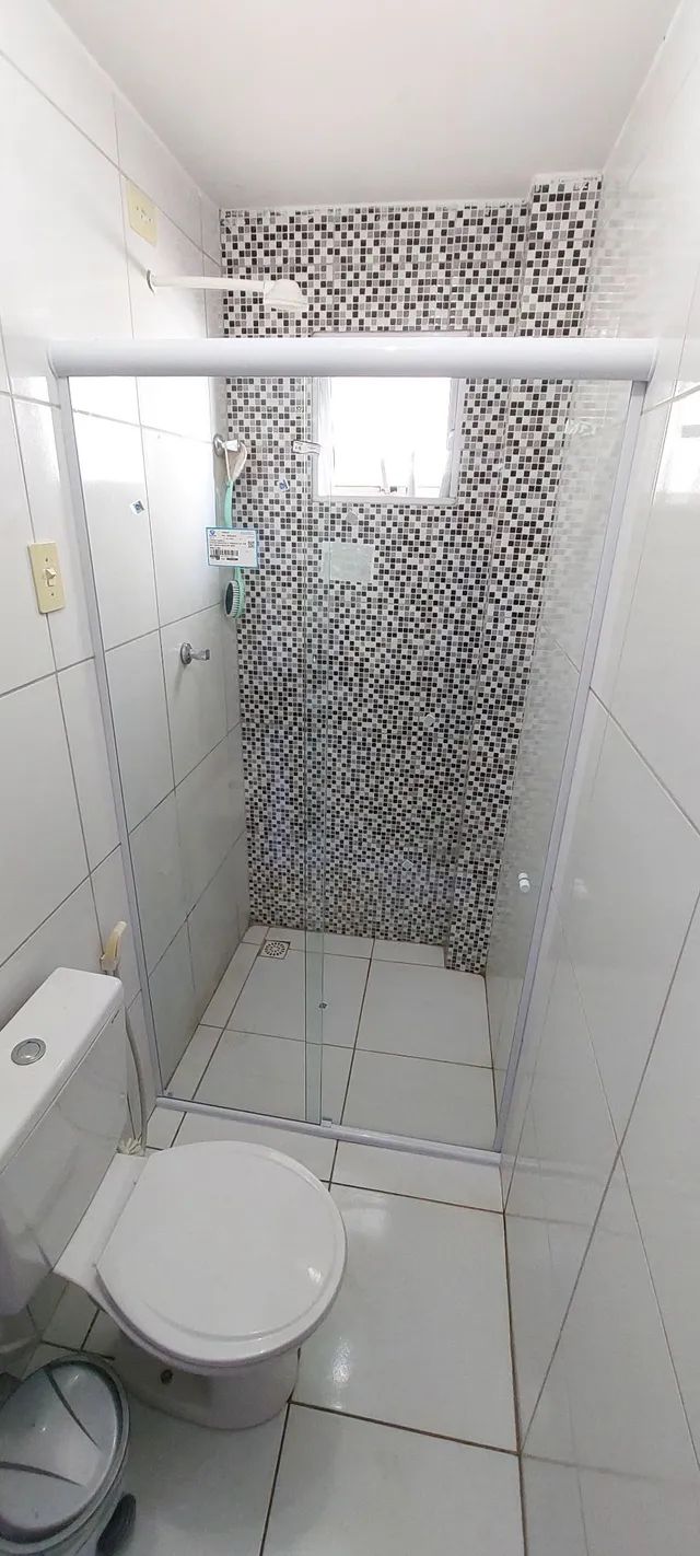 Box pra banheiro em vidro e manutenções e serviço de pintura em geral  - Foto 2