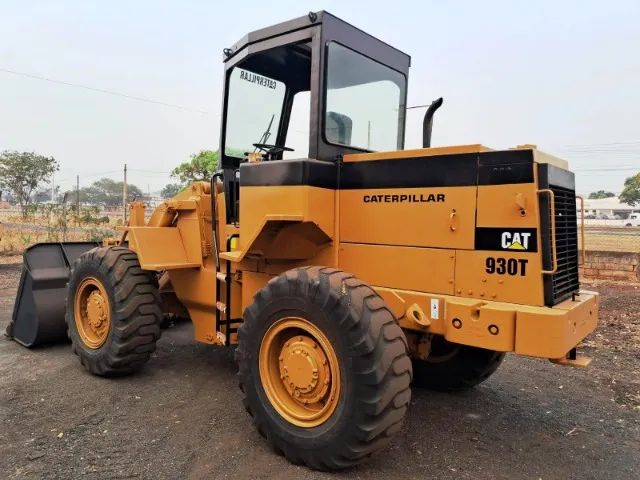 Pá carregadeira Caterpillar 930T ano 1994  - Foto 4