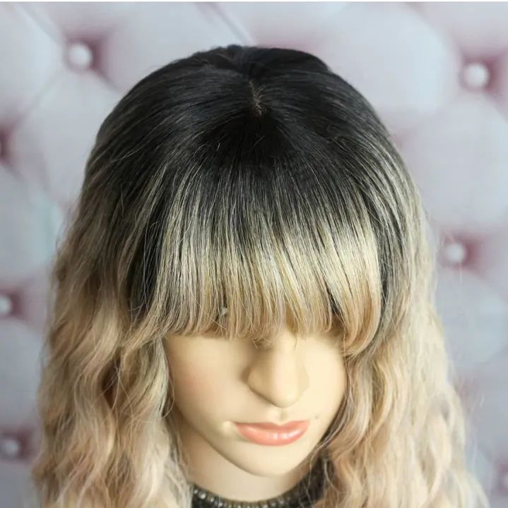 Peruca Wig Loira com Franja Deluxe - Foto 5