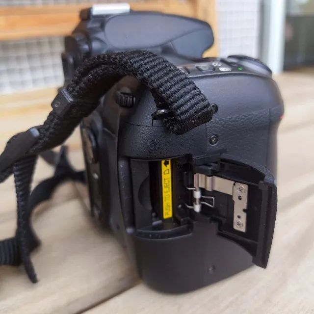 Camera Nikon D80 + Lentes NIKKOR 18-55 e 55-200mm + Case - Foto 6