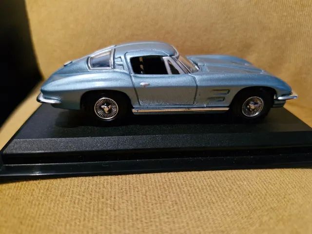 Miniatura Chevrolet Corvette 1:43  - Foto 3