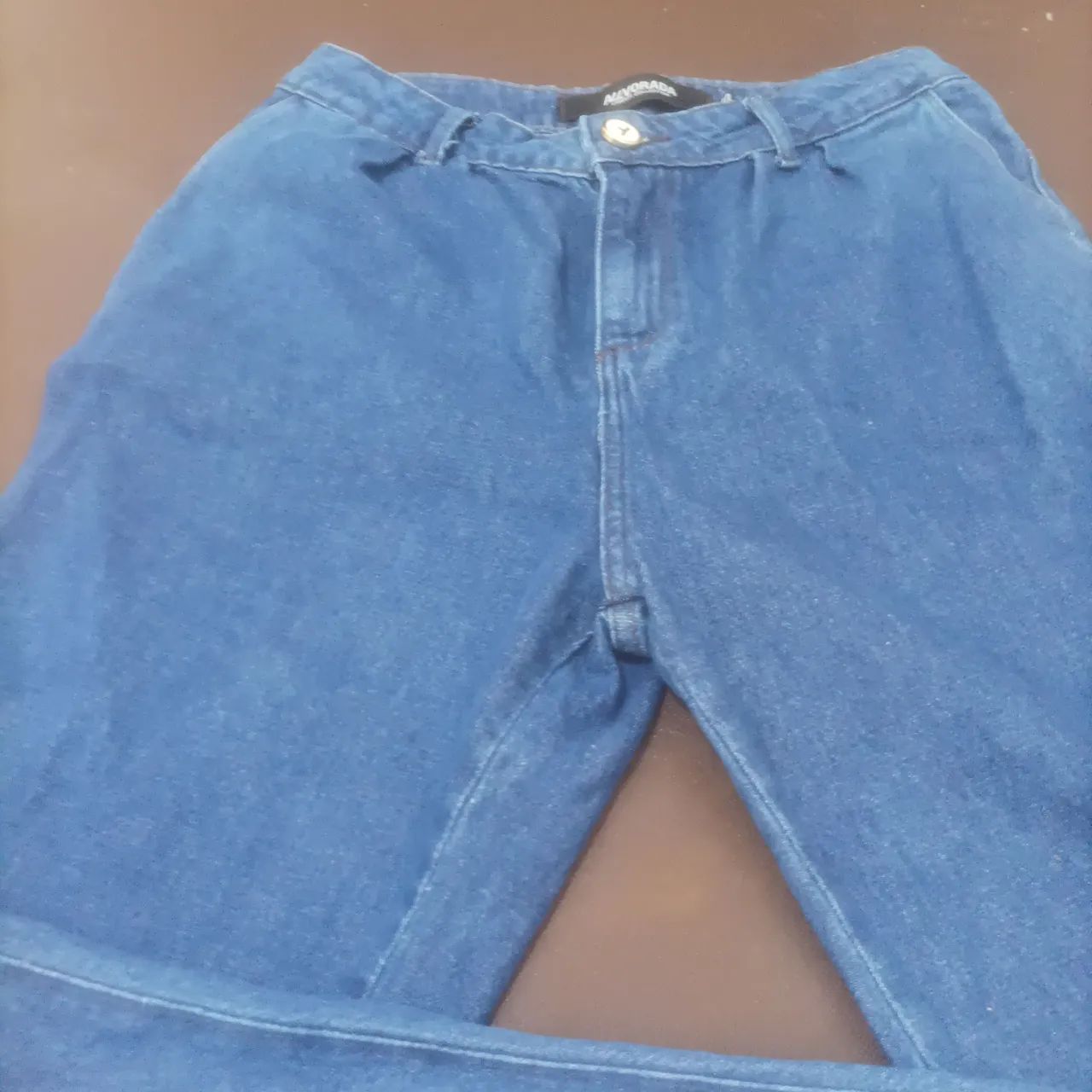Calça Jeans Azul com Detalhes - Foto 2