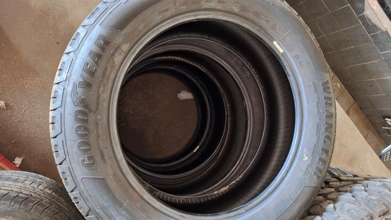 Jogo de Pneus Goodyear Wrangler
