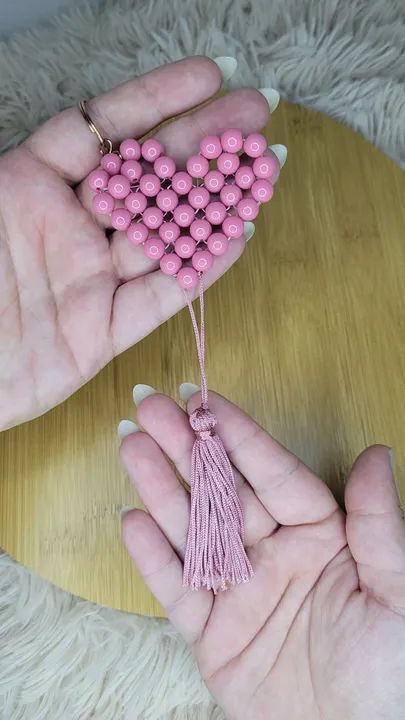 Chaveiros fofos de coração com tassel - 100% manual - Valor unitário - Foto 3