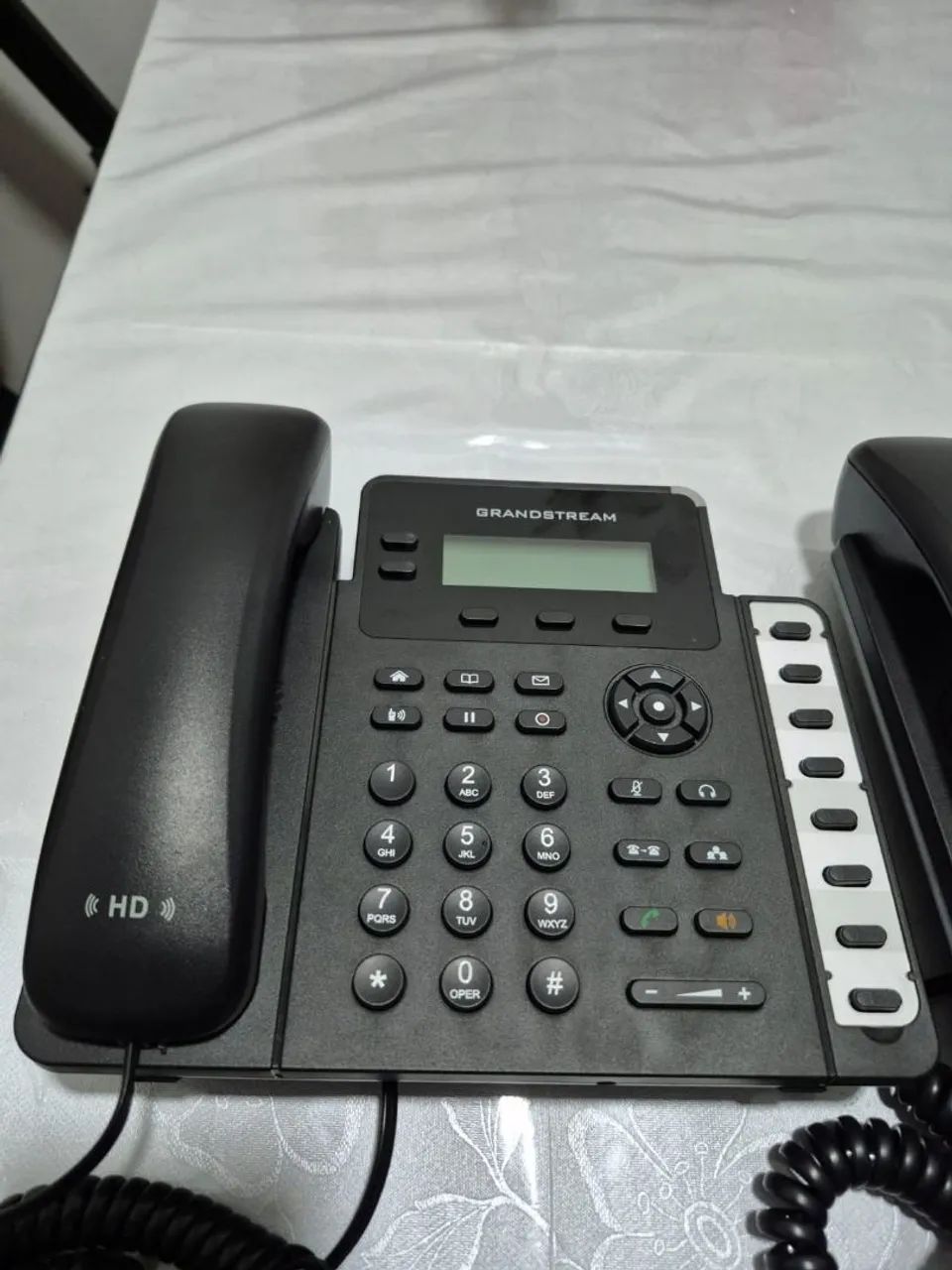 Kit Telefone IP Grandstream GXP1630 HD - 3 Linhas, PoE, Display LCD, Profissional - Foto 2