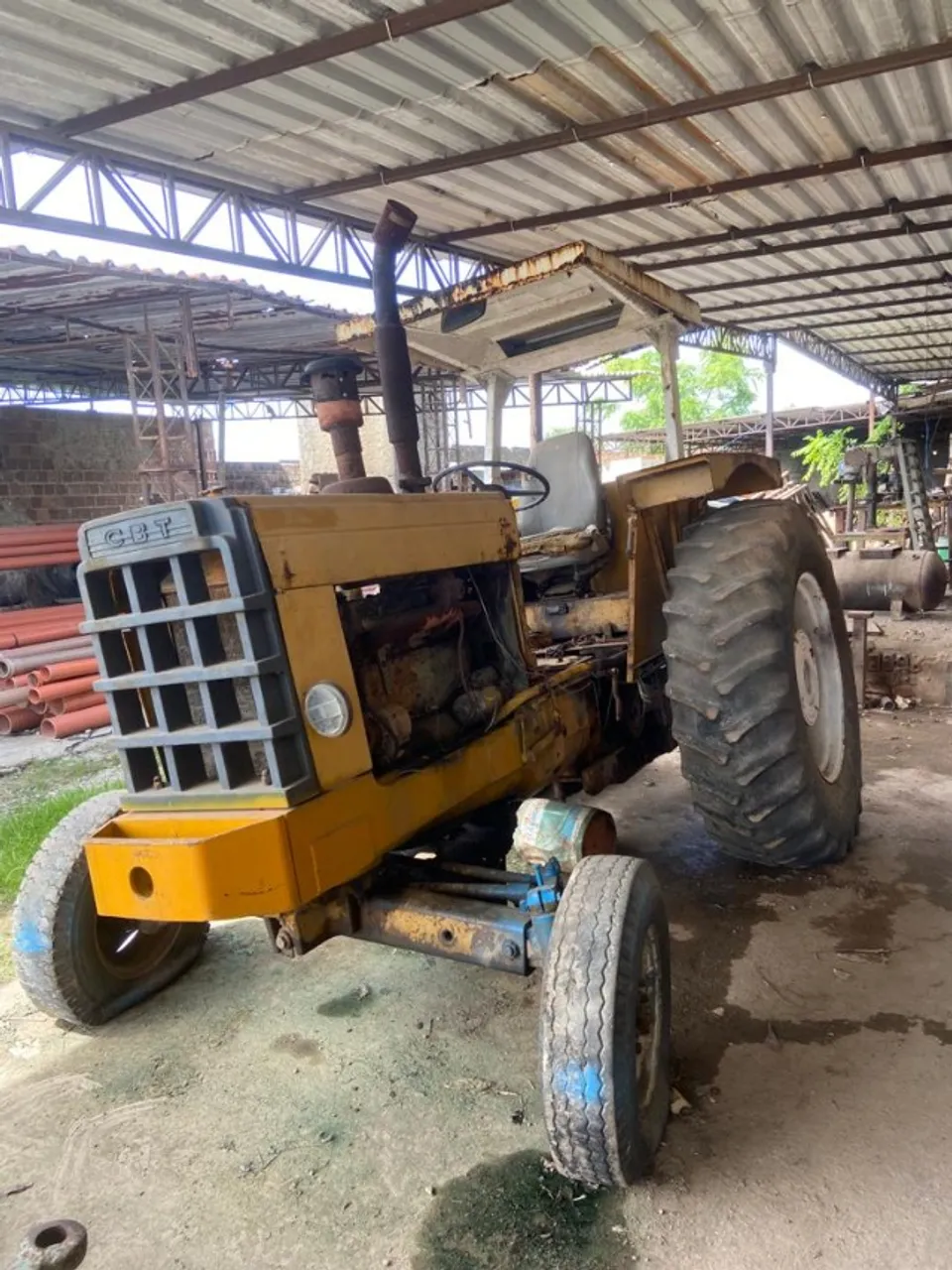 Trator CBT 2600