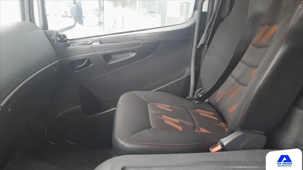 MBENZ ATEGO 3030 8X2 CAB EST CHASSI 2019/2020 - Foto 11