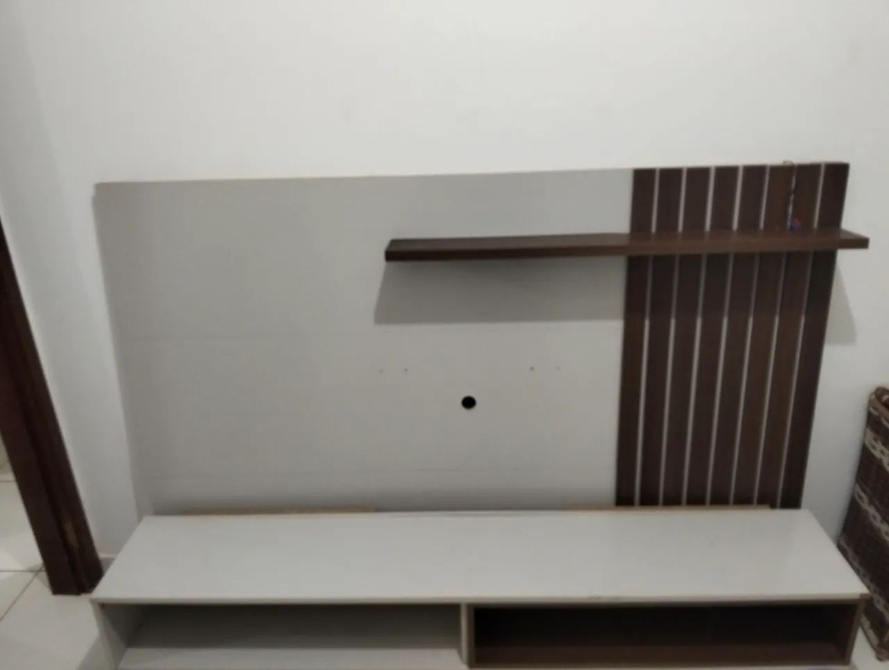 Selling a panel with suspended rack