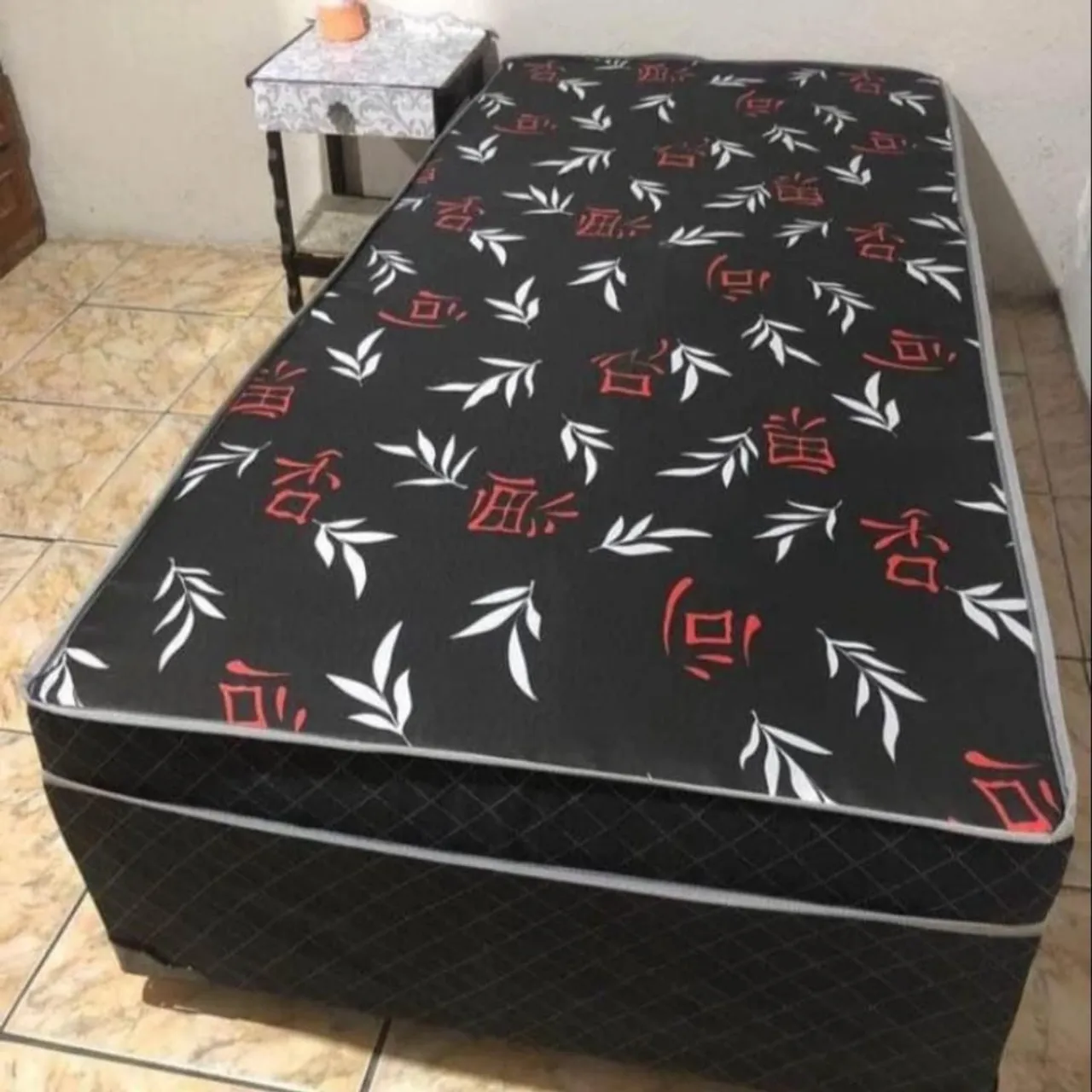 CAMA DE SOLTEIRO BOX