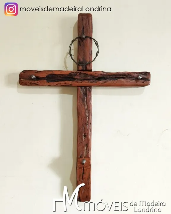 Crucifixo de parede em peroba rosa 65x45cm - Oferta pronta entrega