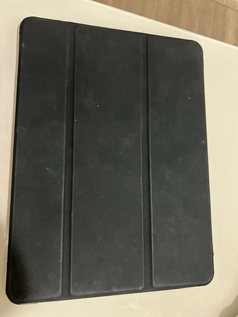 Vendo IPad 9 geração , já vem com capinha e caneta digital