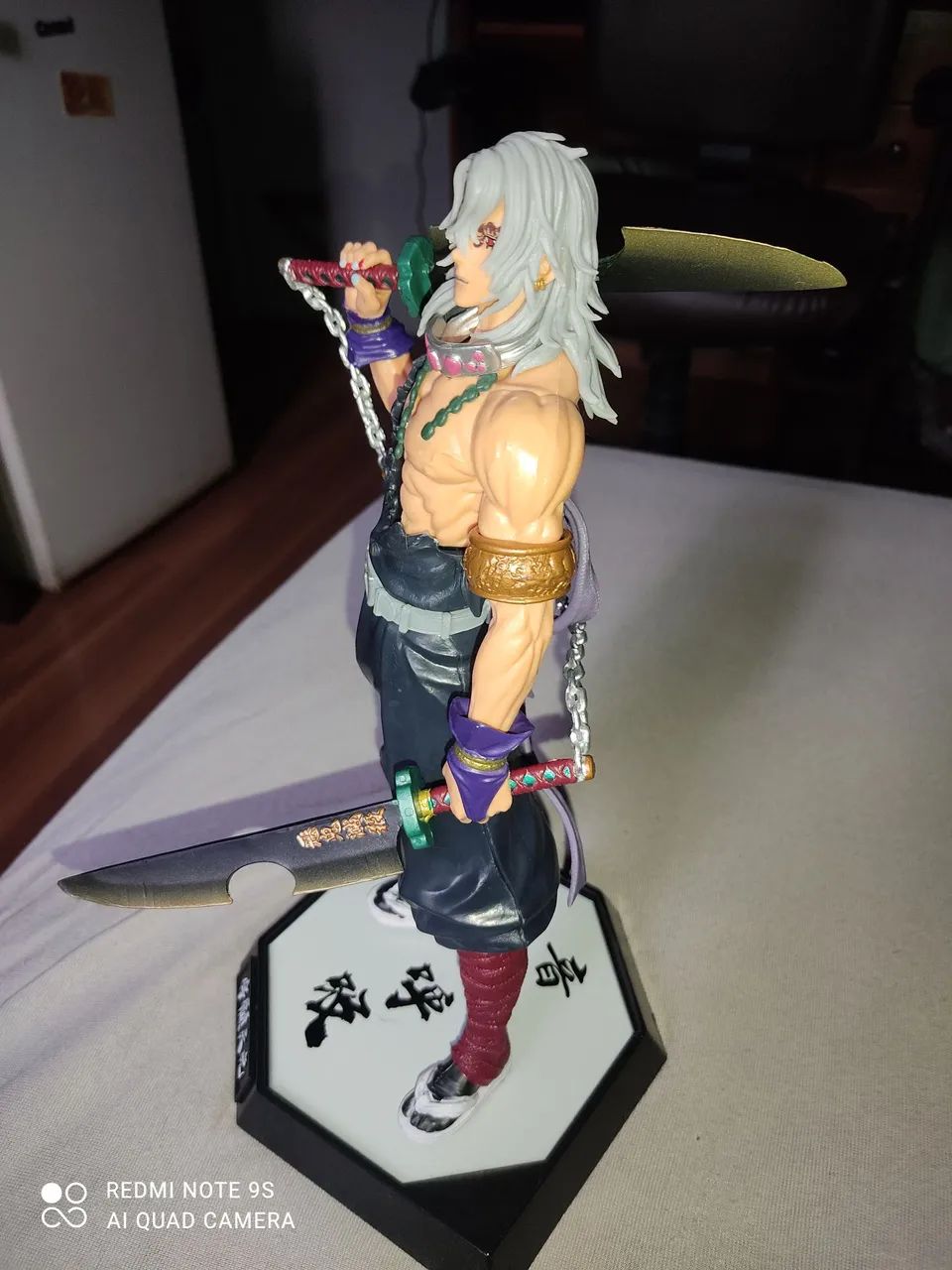 Action Figure Tengen Uzui - Demon Slayer - Foto 4