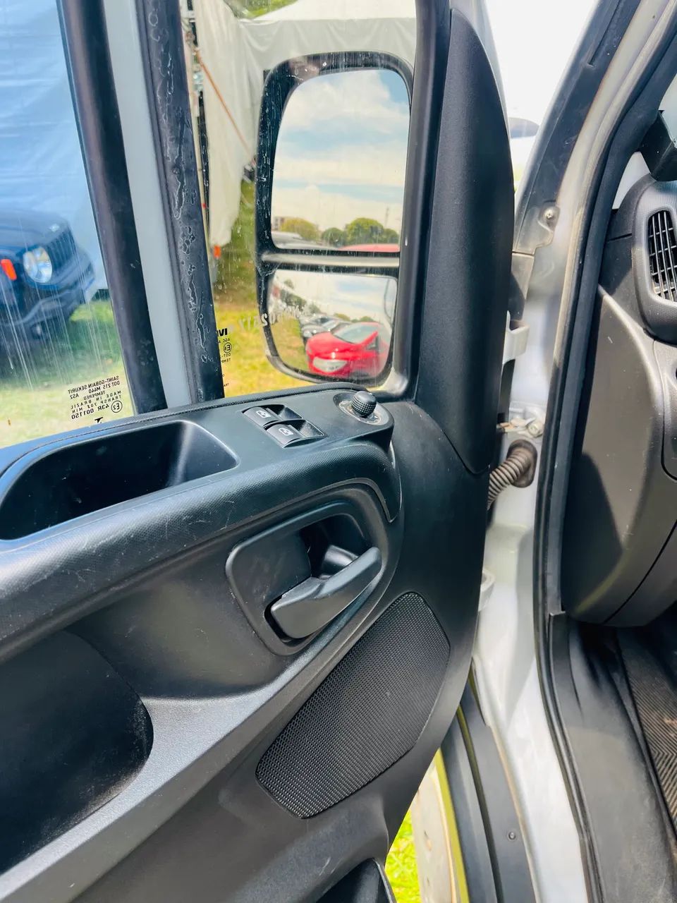 Iveco Daily Chassi 35-150 longo 3.0 diesel - impecável  - Foto 9