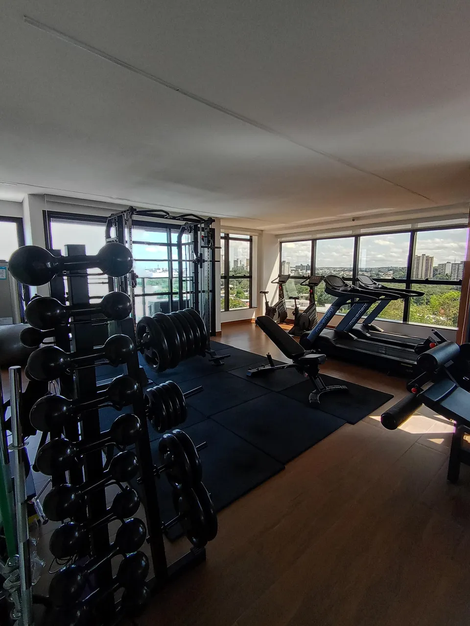 Tenho Studio para locação totalmente 100% mobiliado no Adrianópolis,