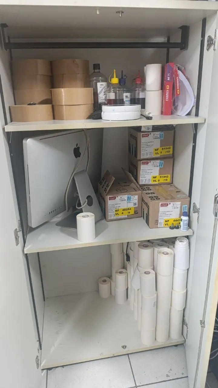 Armario Alto 158x80x50 Maxxi 3 Prateleiras Cinza  - Foto 2